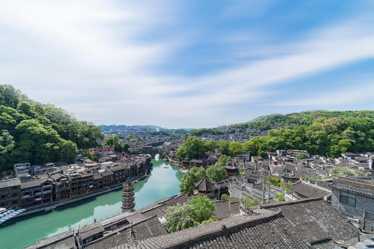 Phoenix Best River View B&B Fenghuang Eksteriør billede